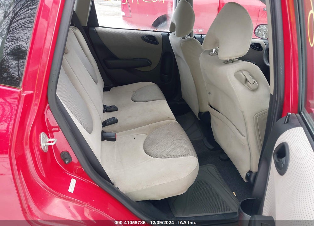 2007 HONDA FIT VIN: JHMGD37407S022073