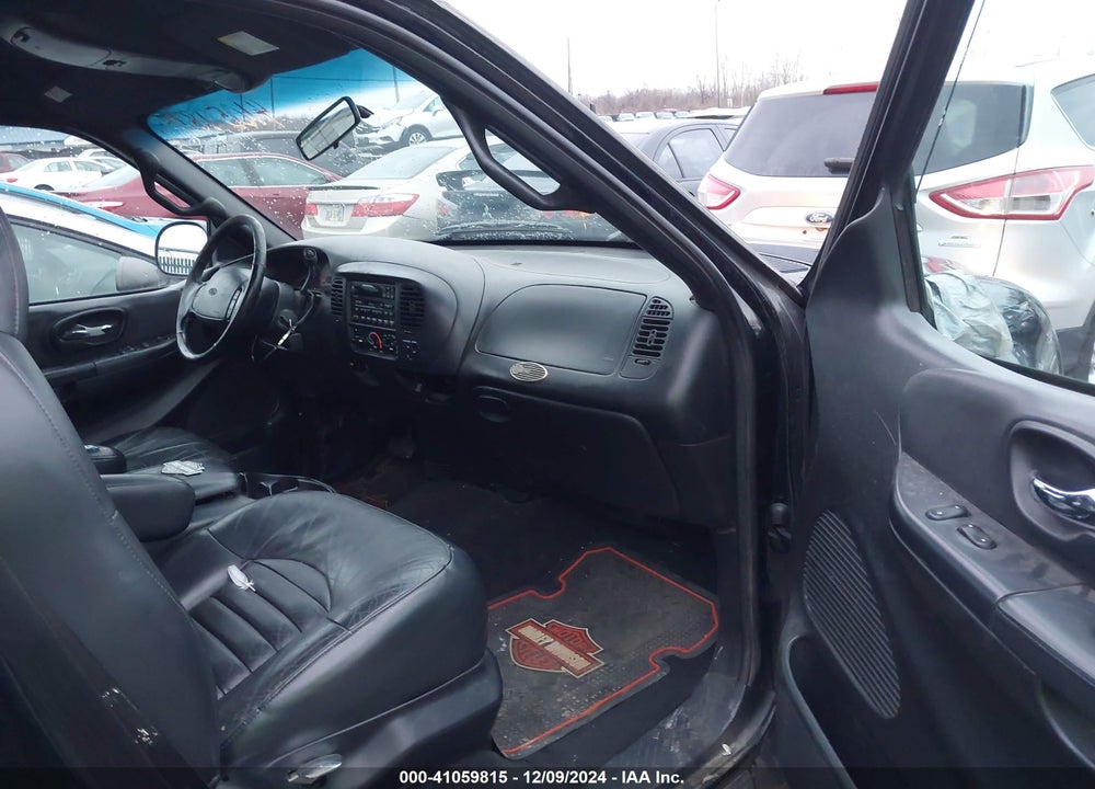 2000 FORD F-150 LARIAT/XL/XLT VIN: 2FTRX07L8YCB06428