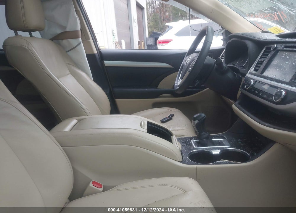 2019 TOYOTA HIGHLANDER VIN: 5TDJZRFHXKS934114