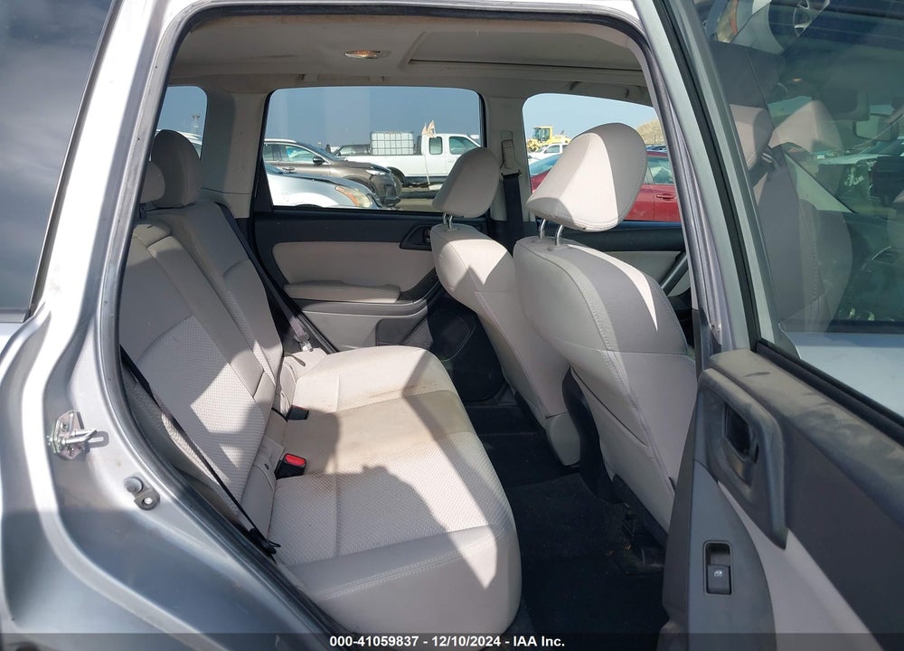 2016 SUBARU FORESTER 2.5I PREMIUM VIN: JF2SJADC8GH505975