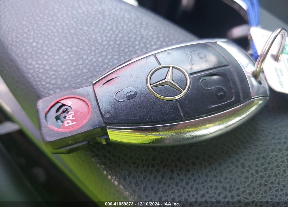 2008 MERCEDES-BENZ C 350 VIN: WDDGF56X18F144251