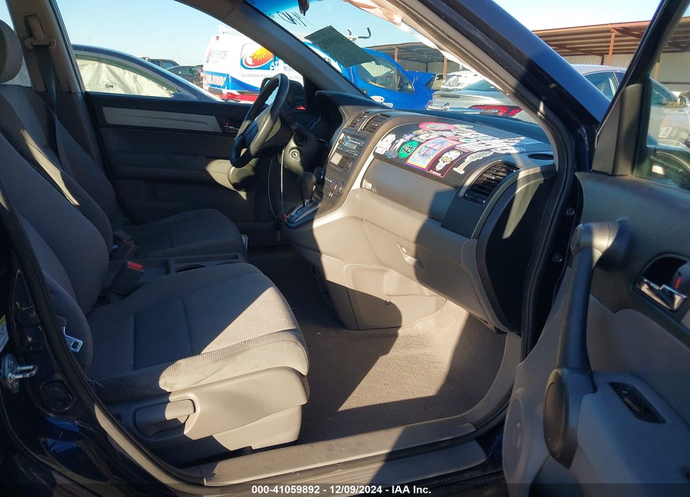 2011 HONDA CR-V LX VIN: JHLRE3H39BC009387