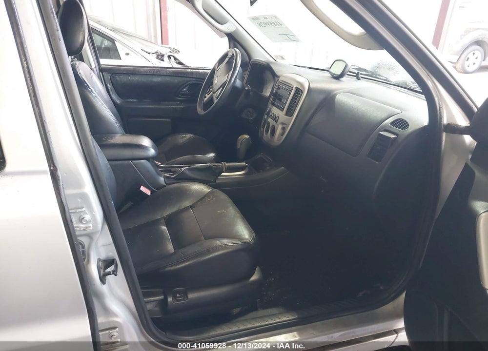 2005 FORD ESCAPE LIMITED VIN: 1FMCU94125KD15365