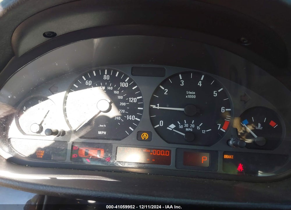 2005 BMW 325I VIN: WBAEV33485KW19042