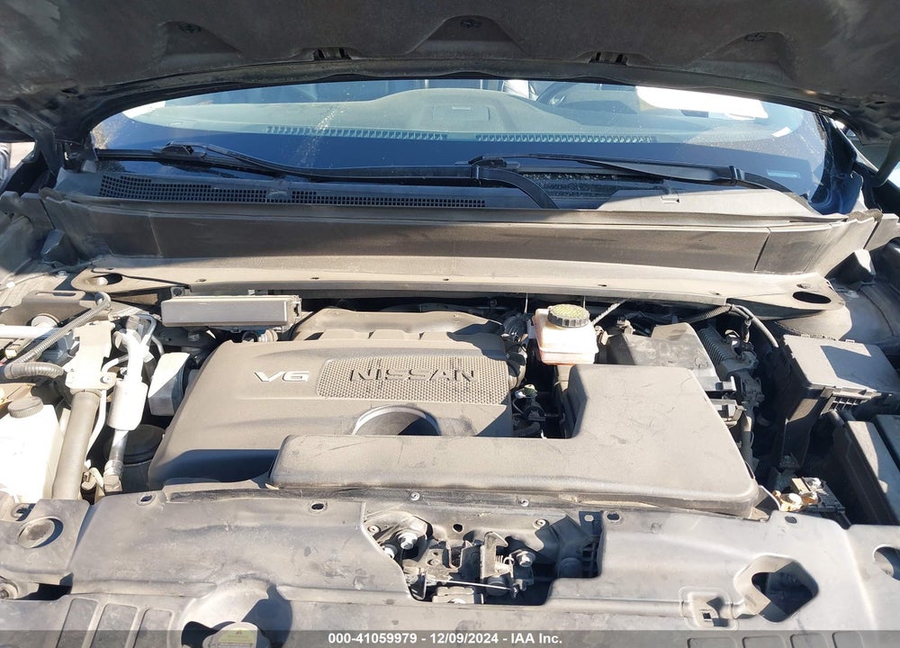 2018 NISSAN PATHFINDER PLATINUM VIN: 5N1DR2MNXJC649132