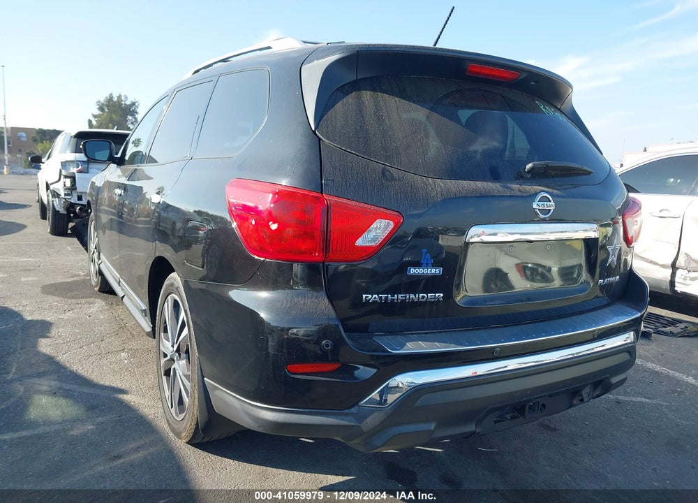 2018 NISSAN PATHFINDER PLATINUM VIN: 5N1DR2MNXJC649132