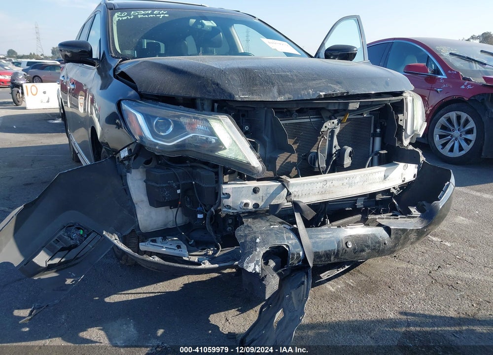 2018 NISSAN PATHFINDER PLATINUM VIN: 5N1DR2MNXJC649132