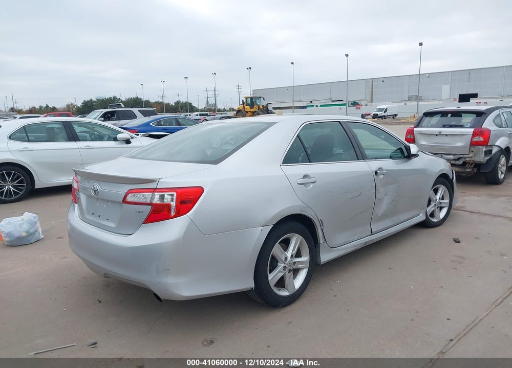 2013 TOYOTA CAMRY SE VIN: 4T1BF1FK9DU258632