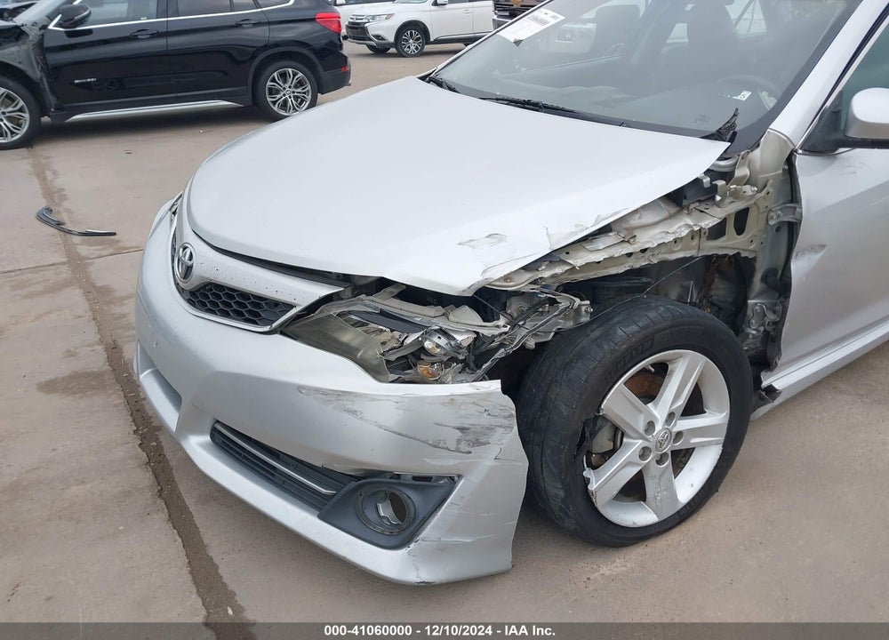 2013 TOYOTA CAMRY SE VIN: 4T1BF1FK9DU258632
