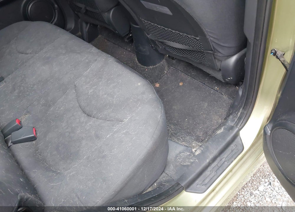 2011 KIA SOUL VIN: KNDJT2A23B7299906