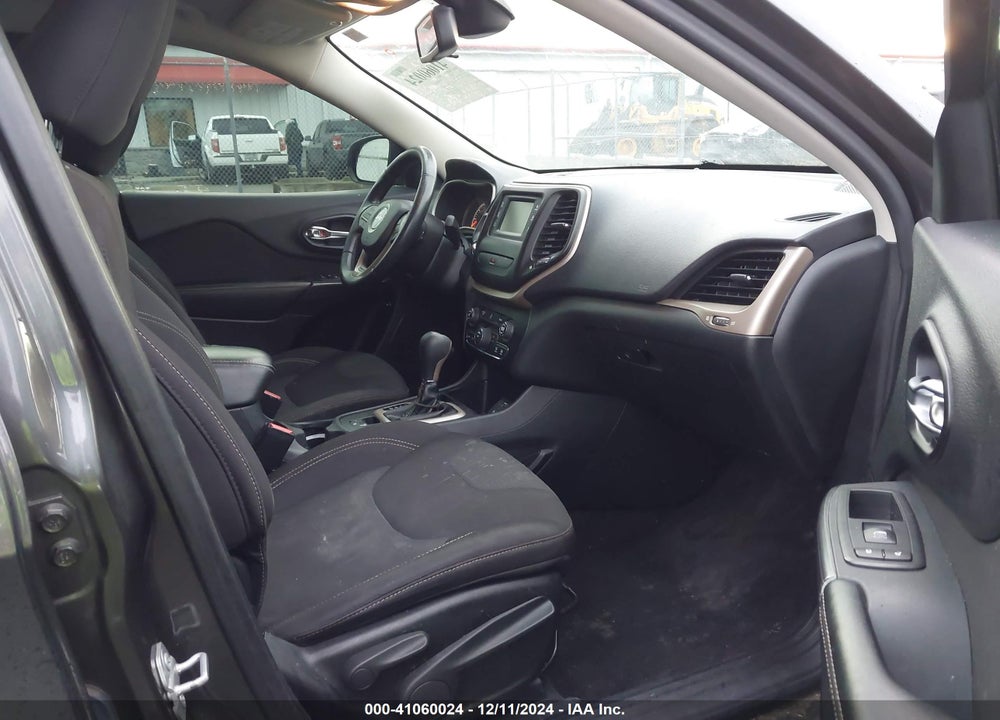 2015 JEEP CHEROKEE LATITUDE VIN: 1C4PJLCBXFW741613