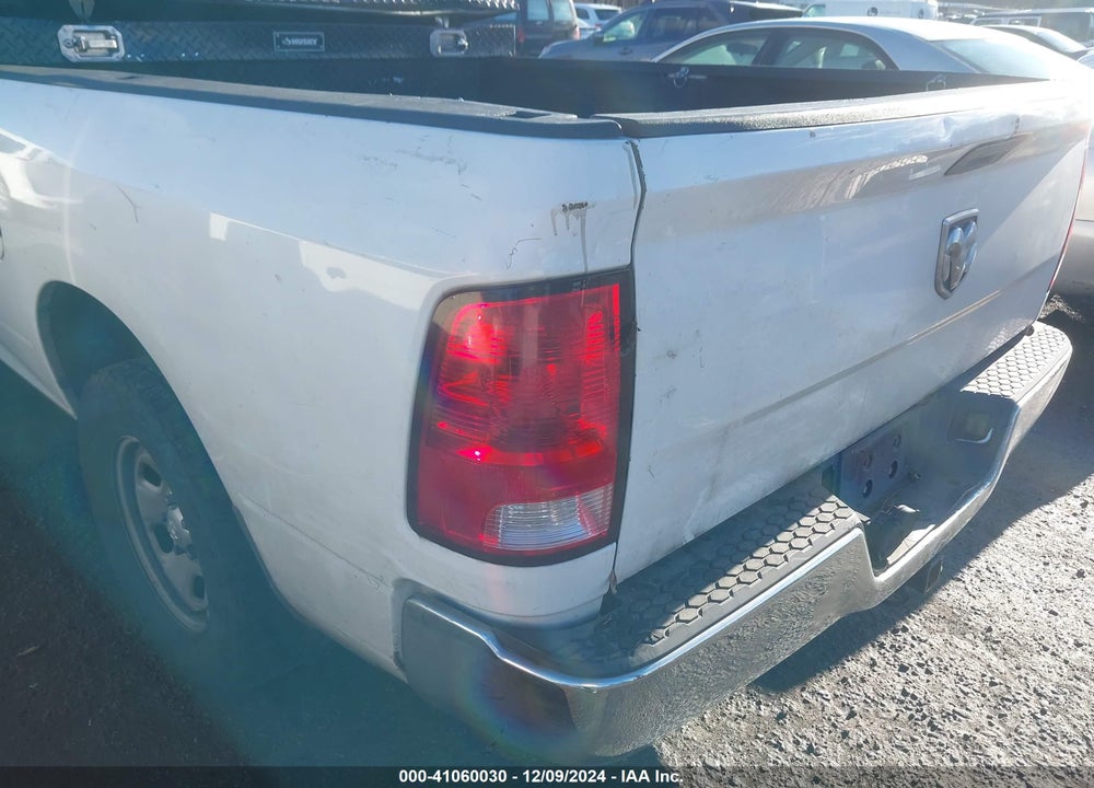 2017 RAM 1500 TRADESMAN 4X2 8' BOX VIN: 3C6JR6DT3HG704385