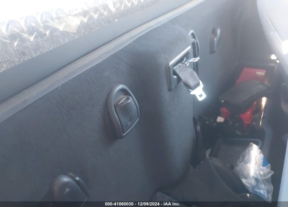 2017 RAM 1500 TRADESMAN 4X2 8' BOX VIN: 3C6JR6DT3HG704385
