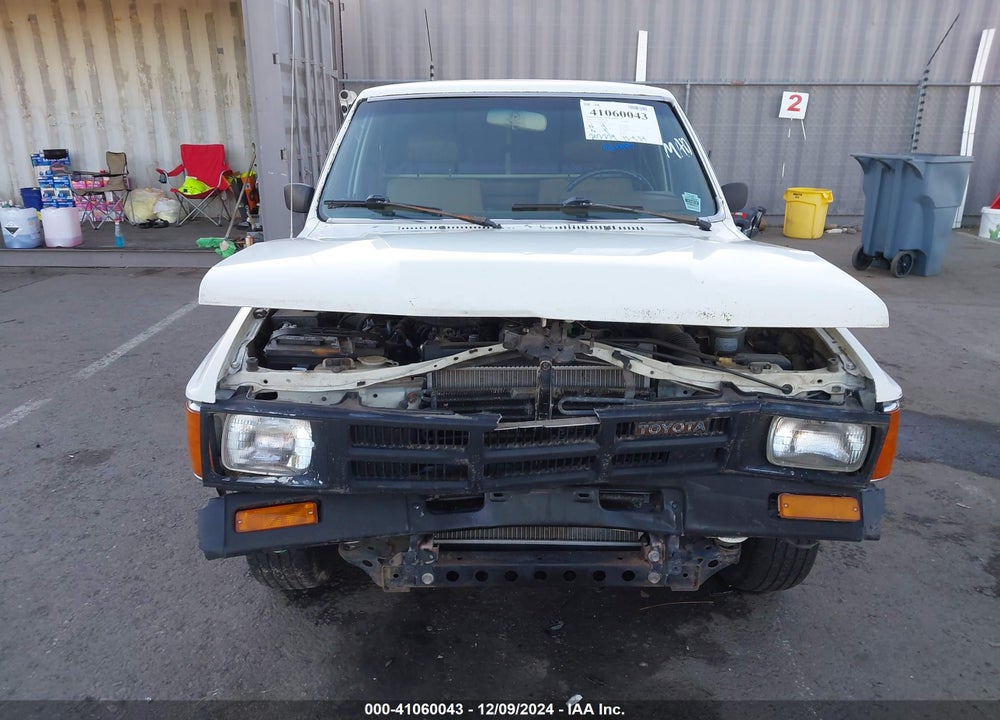 1986 TOYOTA PICKUP XTRACAB RN70 DLX VIN: JT4RN70D2G0024962
