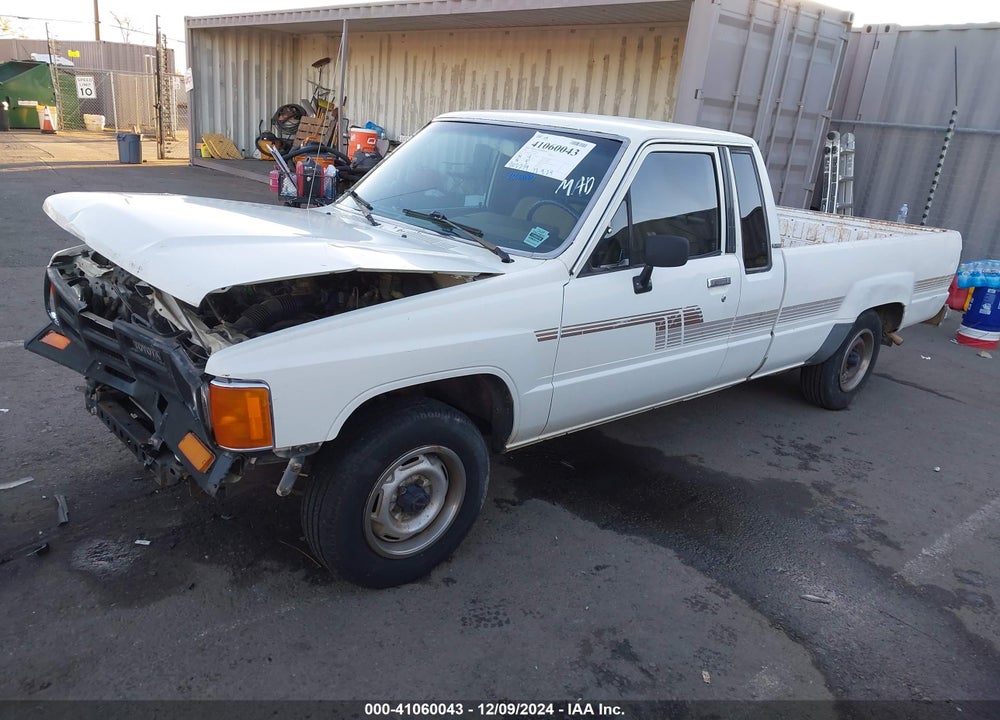 1986 TOYOTA PICKUP XTRACAB RN70 DLX VIN: JT4RN70D2G0024962