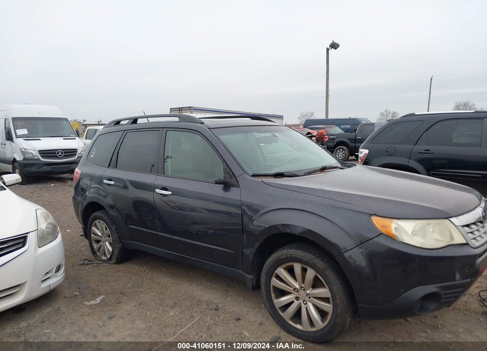 2011 SUBARU FORESTER 2.5X PREMIUM VIN: JF2SHADC9BH728031