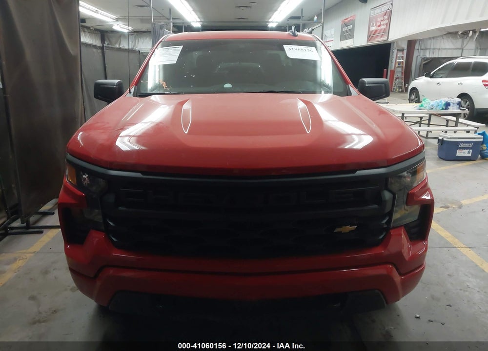 2024 CHEVROLET SILVERADO 1500 4WD SHORT BED CUSTOM VIN: 1GCPDBEK3RZ294785