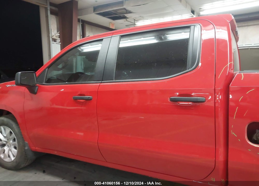 2024 CHEVROLET SILVERADO 1500 4WD SHORT BED CUSTOM VIN: 1GCPDBEK3RZ294785