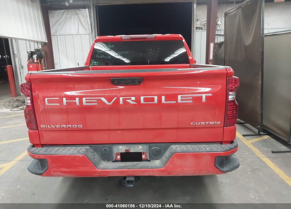 2024 CHEVROLET SILVERADO 1500 4WD SHORT BED CUSTOM VIN: 1GCPDBEK3RZ294785
