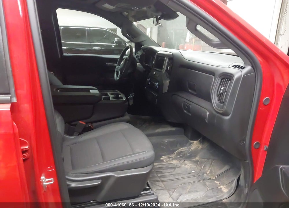 2024 CHEVROLET SILVERADO 1500 4WD SHORT BED CUSTOM VIN: 1GCPDBEK3RZ294785