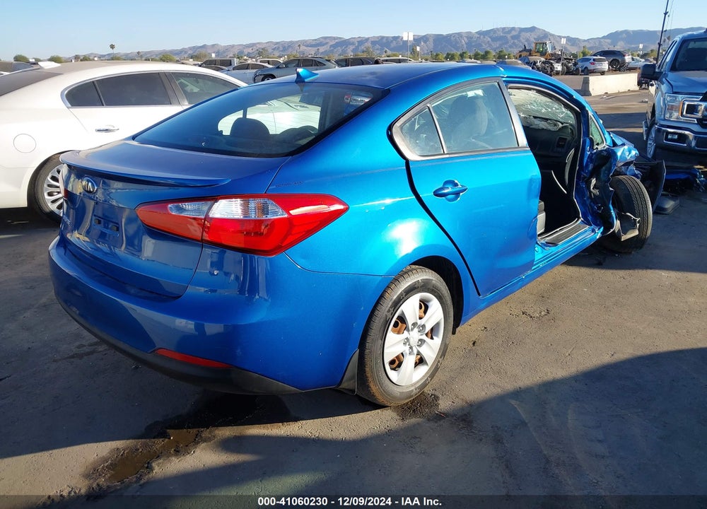 2015 KIA FORTE LX VIN: KNAFX4A67F5359175