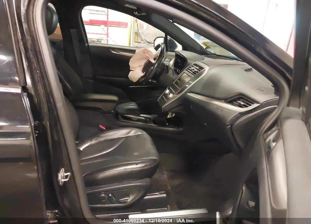 2016 LINCOLN MKC SELECT VIN: 5LMTJ2DH4GUJ08512