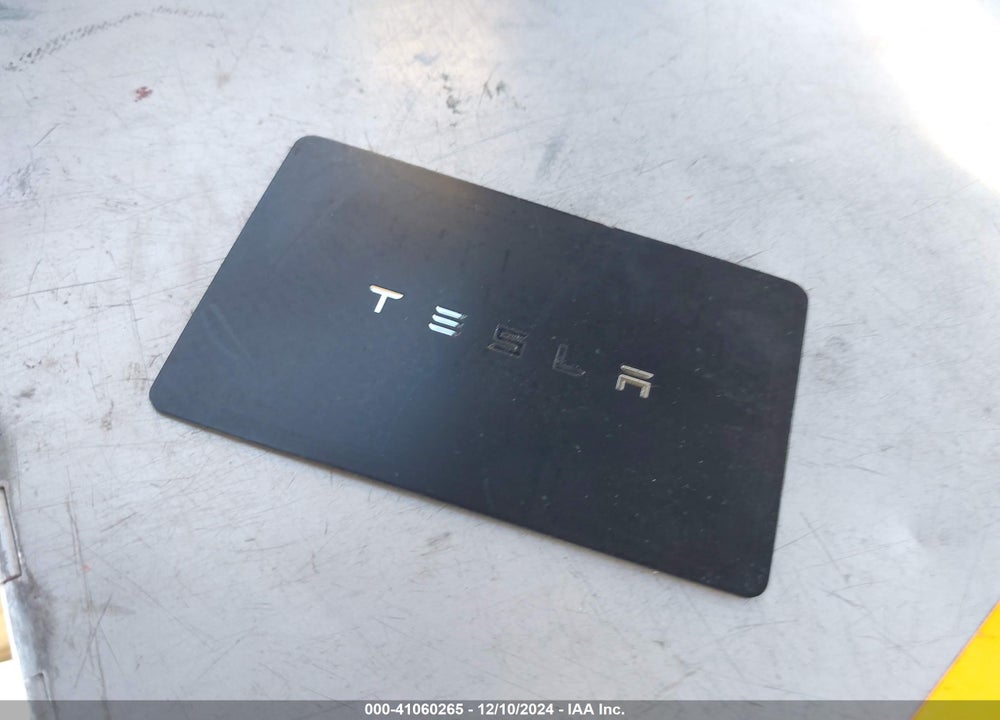 2020 TESLA MODEL Y LONG RANGE DUAL MOTOR ALL-WHEEL DRIVE VIN: 5YJYGDEE4LF052263