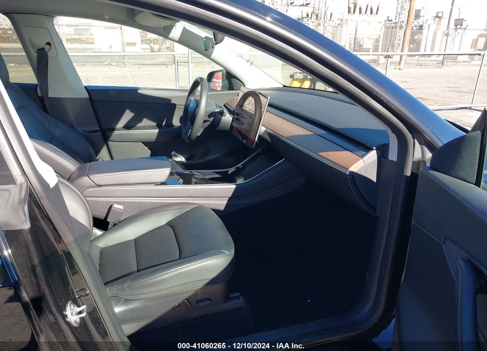 2020 TESLA MODEL Y LONG RANGE DUAL MOTOR ALL-WHEEL DRIVE VIN: 5YJYGDEE4LF052263
