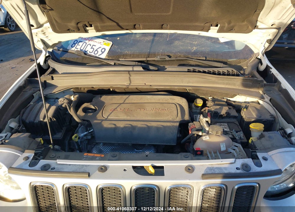 2016 JEEP RENEGADE LIMITED VIN: ZACCJADTXGPC86724