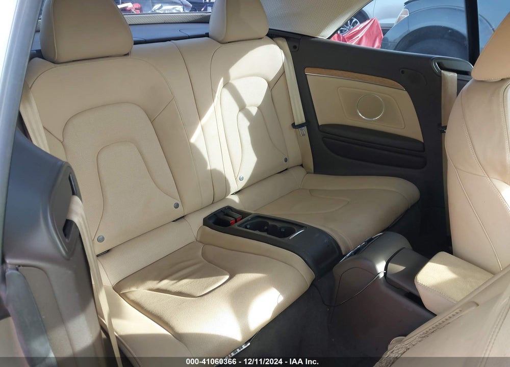 2013 AUDI A5 2.0T PREMIUM VIN: WAUVFAFH2DN005729