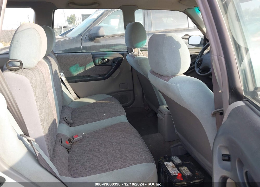 2000 SUBARU FORESTER L VIN: JF1SF6350YG711966