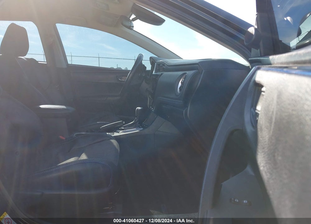 2017 TOYOTA COROLLA SE VIN: 5YFBURHE7HP728613