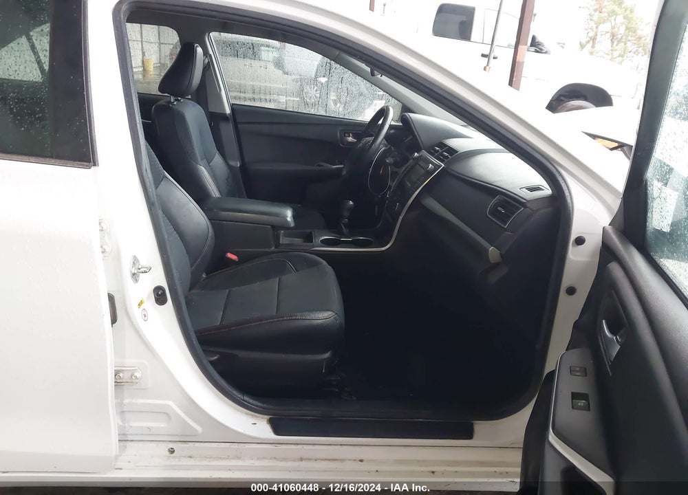 2015 TOYOTA CAMRY SE VIN: 4T1BF1FK8FU047781