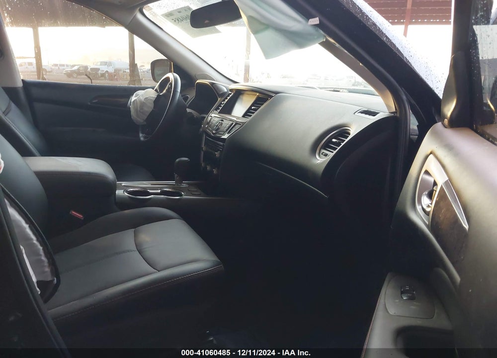 2019 NISSAN PATHFINDER SL VIN: 5N1DR2MN8KC614638