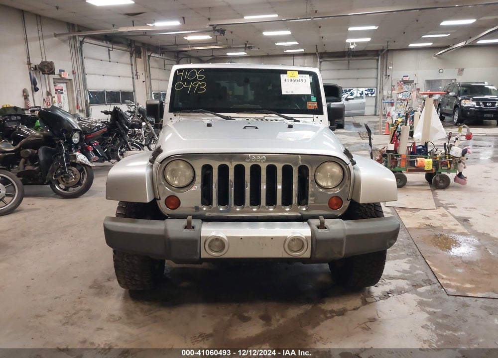 2008 JEEP WRANGLER SAHARA VIN: 1J4FA54108L598828