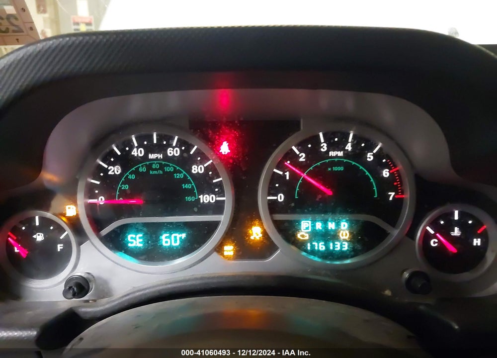 2008 JEEP WRANGLER SAHARA VIN: 1J4FA54108L598828