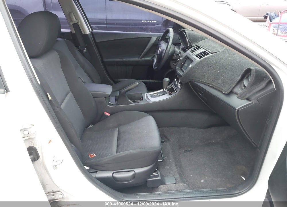 2010 MAZDA 3 I SPORT VIN: JM1BL1SF6A1233030