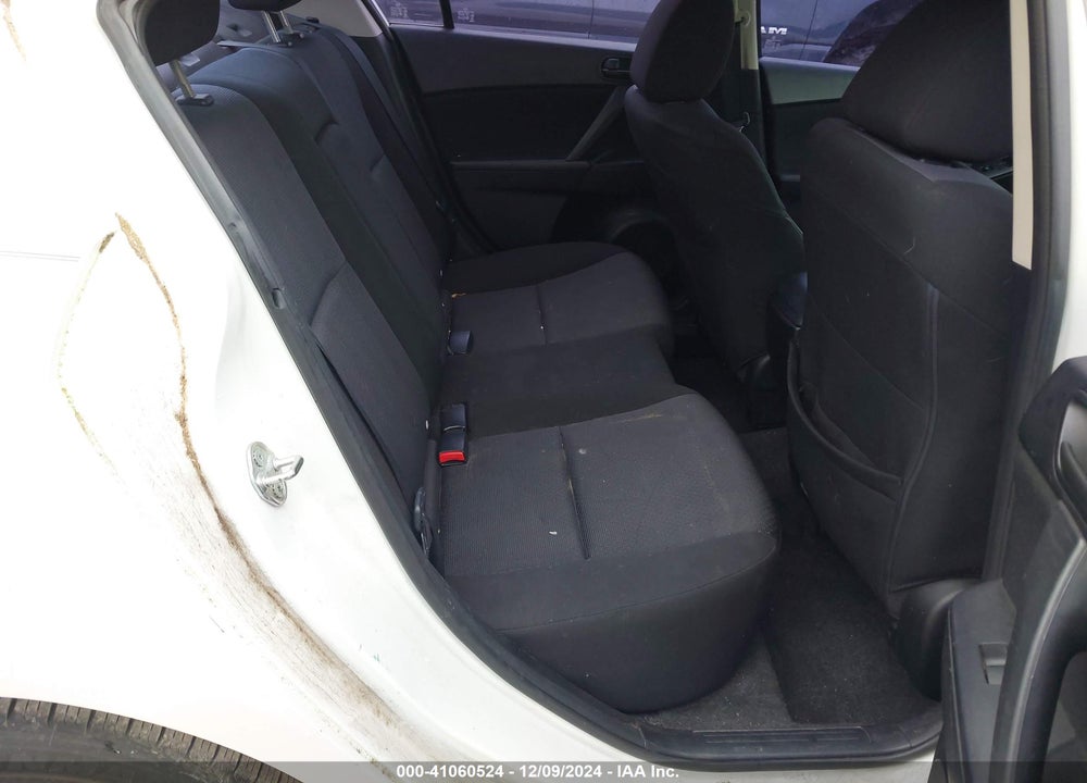 2010 MAZDA 3 I SPORT VIN: JM1BL1SF6A1233030