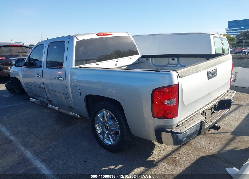2013 CHEVROLET SILVERADO 1500 LT VIN: 3GCPCSE06DG112104