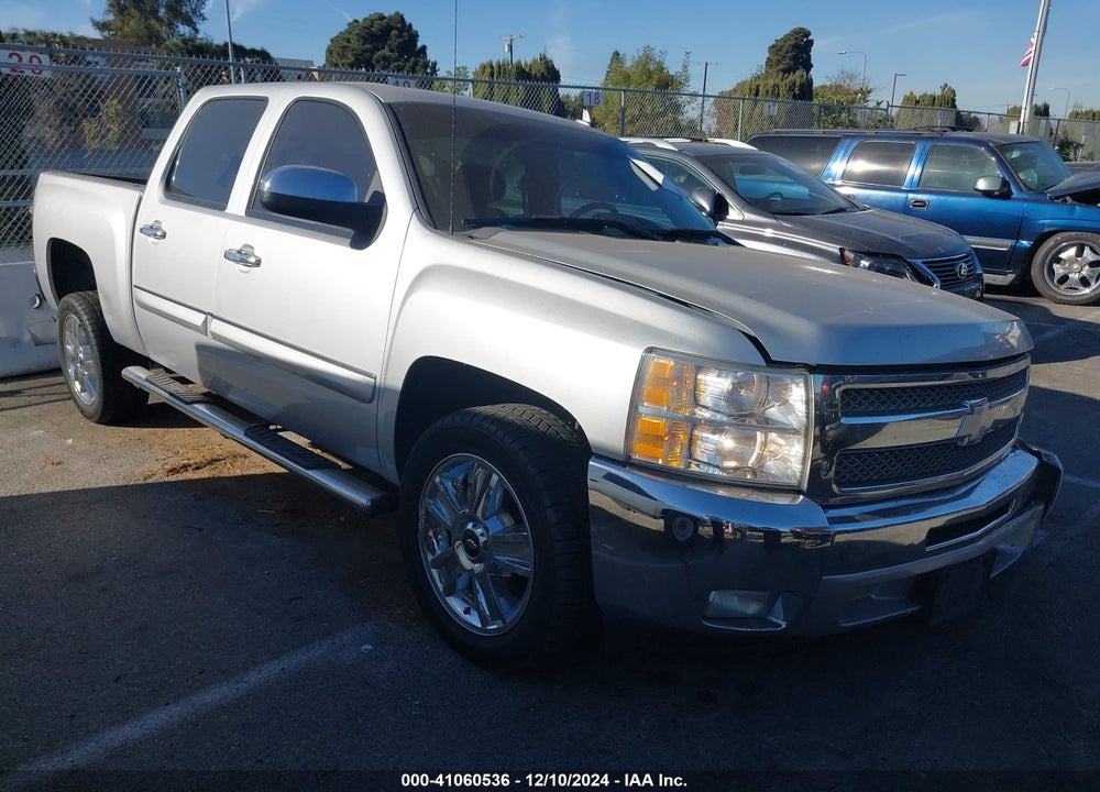 2013 CHEVROLET SILVERADO 1500 LT VIN: 3GCPCSE06DG112104