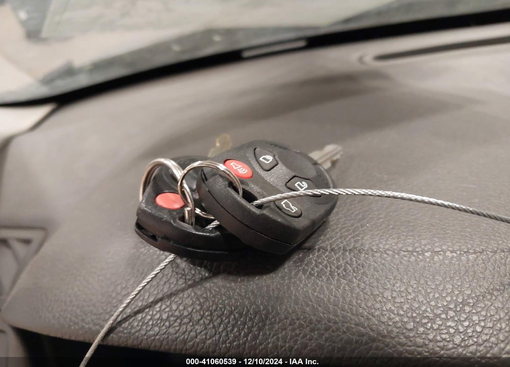 2010 FORD FUSION SE VIN: 3FAHP0HGXAR144937