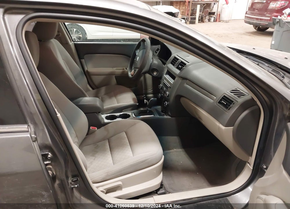2010 FORD FUSION SE VIN: 3FAHP0HGXAR144937