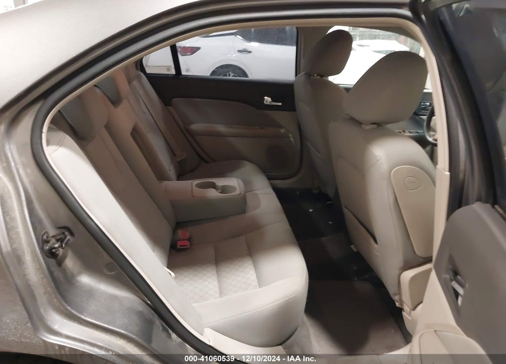 2010 FORD FUSION SE VIN: 3FAHP0HGXAR144937