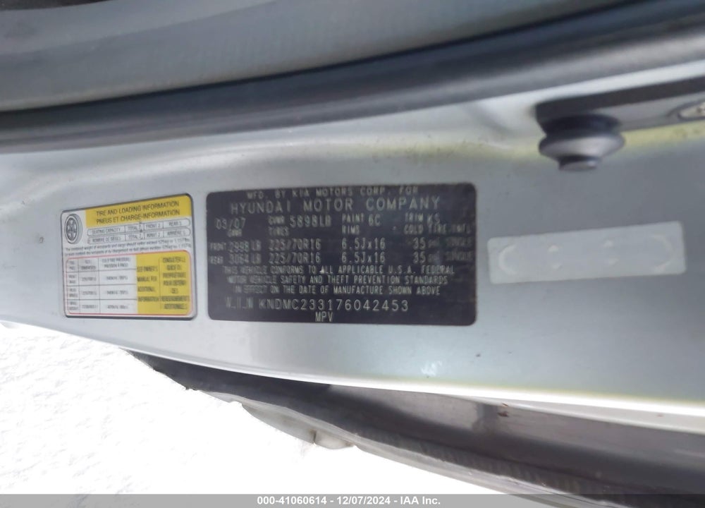 2007 HYUNDAI ENTOURAGE GLS/LIMITED/SE VIN: KNDMC233176042453