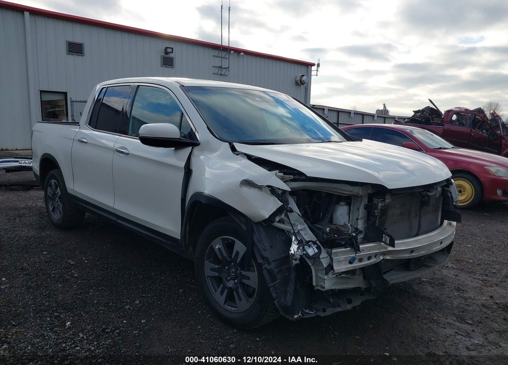 2019 HONDA RIDGELINE RTL-E VIN: 5FPYK3F75KB005564