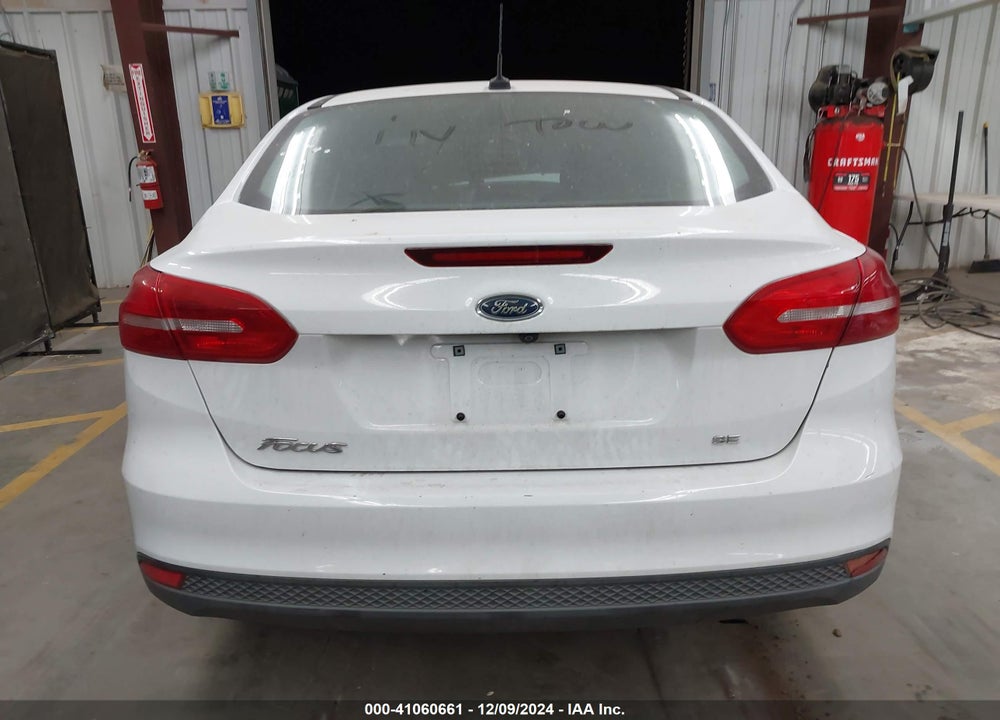2018 FORD FOCUS SE VIN: 1FADP3F25JL250721