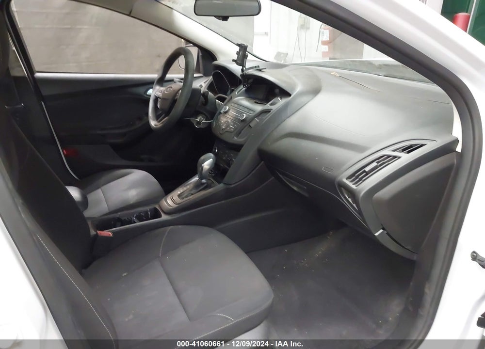 2018 FORD FOCUS SE VIN: 1FADP3F25JL250721