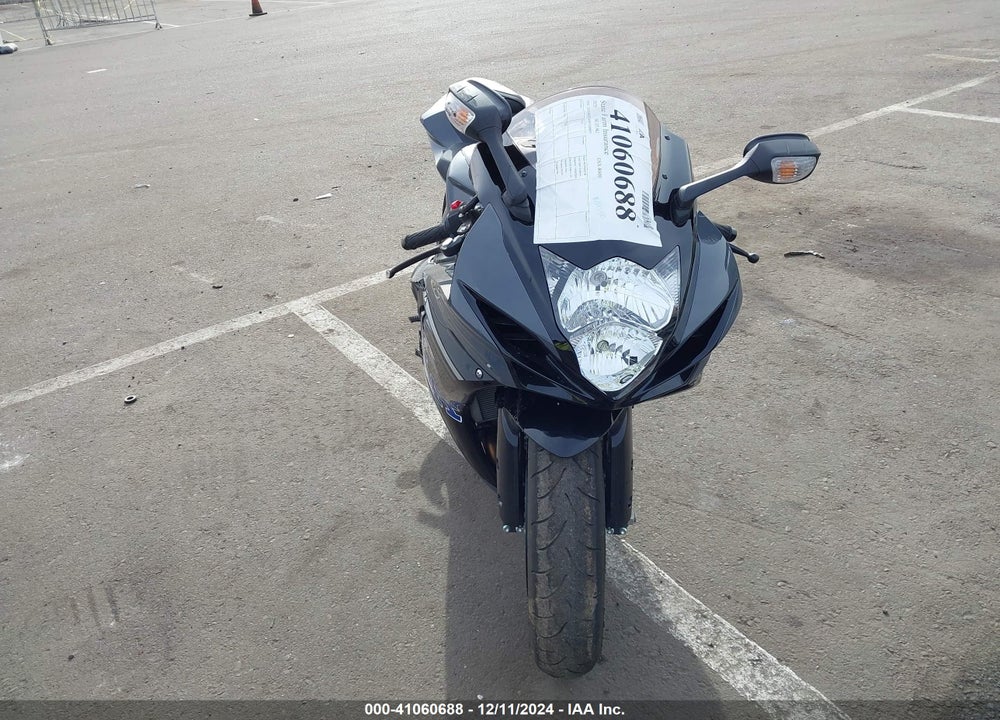 2025 SUZUKI GSX-R600 VIN: JS1GN7FA9S7100093