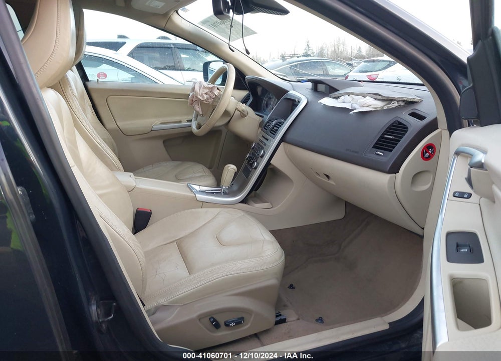 2010 VOLVO XC60 3.2 VIN: YV4960DL7A2054313