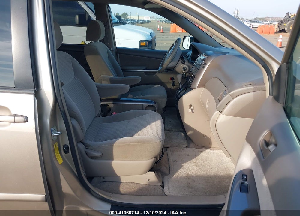 2006 TOYOTA SIENNA LE VIN: 5TDZA23C56S395370